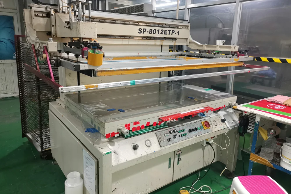 Screen-printing workstation